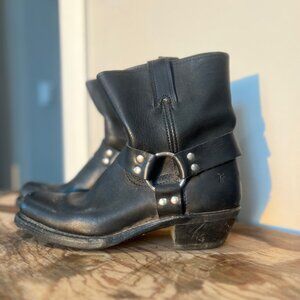 FRYE Harness Leather Belted Western Moto Boot - Black Square Toe 9/8R Women’s